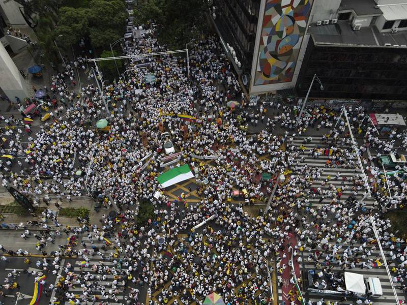Medellín, 15 de febrero, marcha de la oposición.