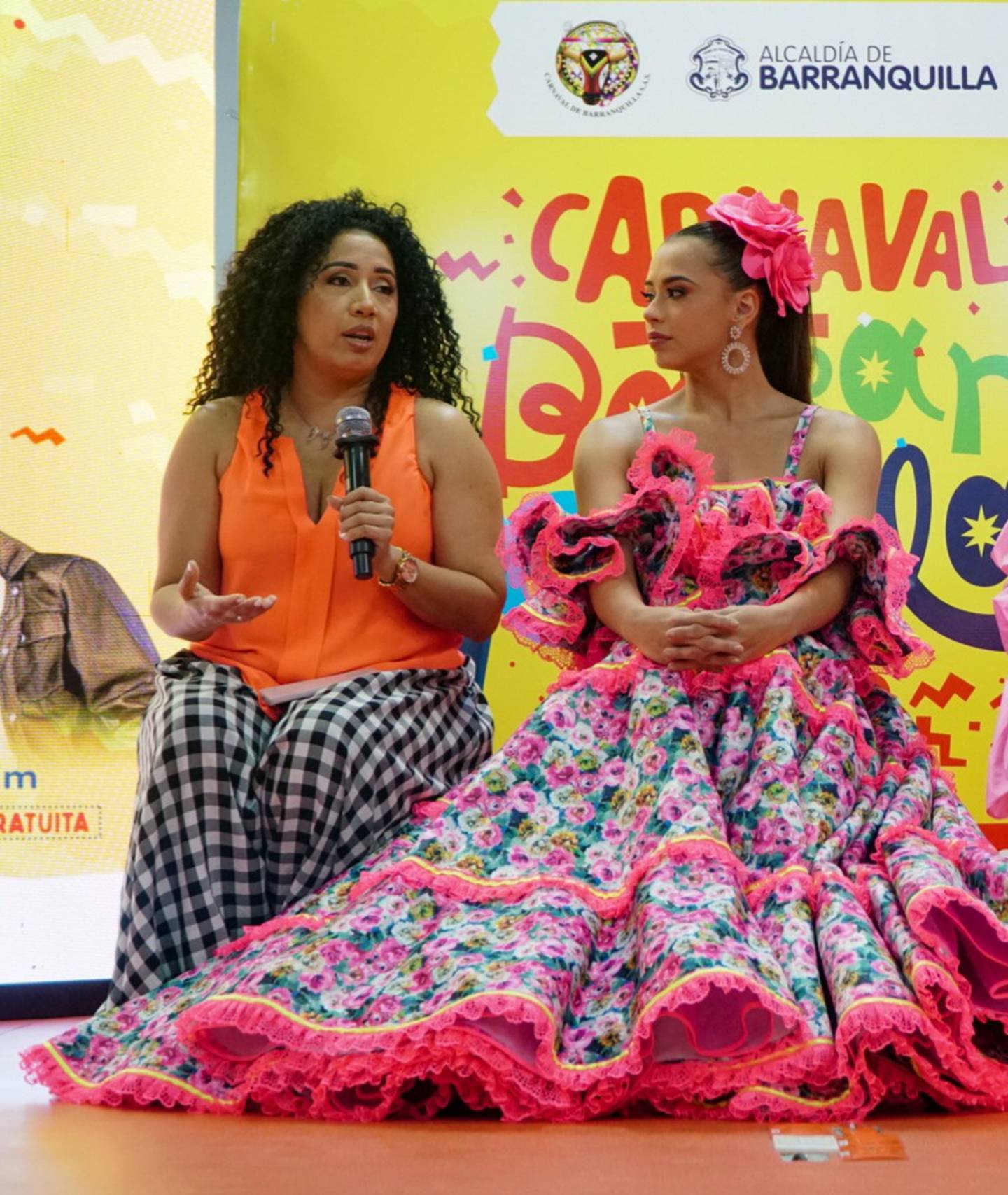 Julieth de Alba y la reina del Carnaval de Barranquilla Natalia De Castro.