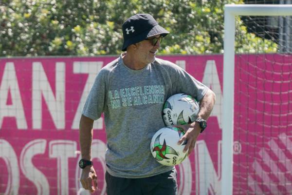 Juan Carlos Osorio confirmó que tiene una oferta para dirigir a un equipo colombiano: “Me interesa”