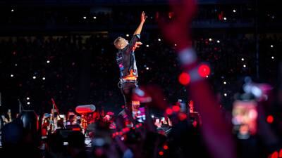 La apuesta de inclusión de Coldplay en sus conciertos para personas con limitaciones auditivas