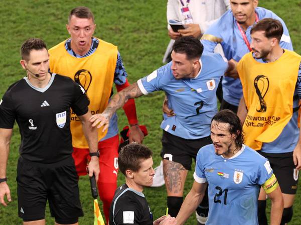 FIFA tomó primeras decisiones en contra de Uruguay por incidentes en Qatar 2022