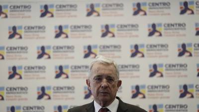 Expresidente Álvaro Uribe va a juicio: el proceso en su contra continúa 