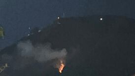 Incendio en el cerro El Cable: usuarios en redes reportan nuevas llamas que consumen la montaña