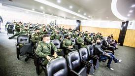 Revolcón en la Policía Nacional: Óscar Atehortúa deja de ser el comandante
