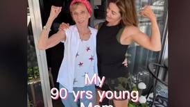 Abuela de 90 años muestra con ejercicios y a la moda que “la edad solo es un número”
