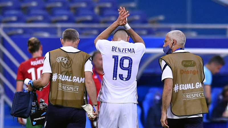 ¡Benzema, lesionado! El delantero francés salió lesionado en amistoso