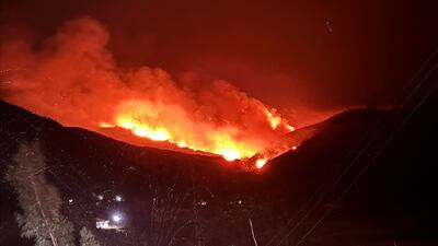 Fuerte incendio forestal se presenta en el municipio de Sora, comunidad pide refuerzos