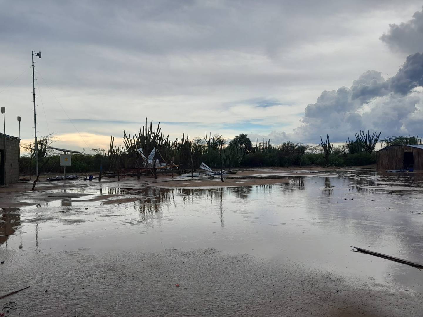 Colegio inundado en la Alta Guajira.
