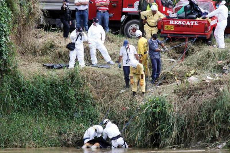 Imagen de referencia. Rescate de cuerpo en el río Medellin.