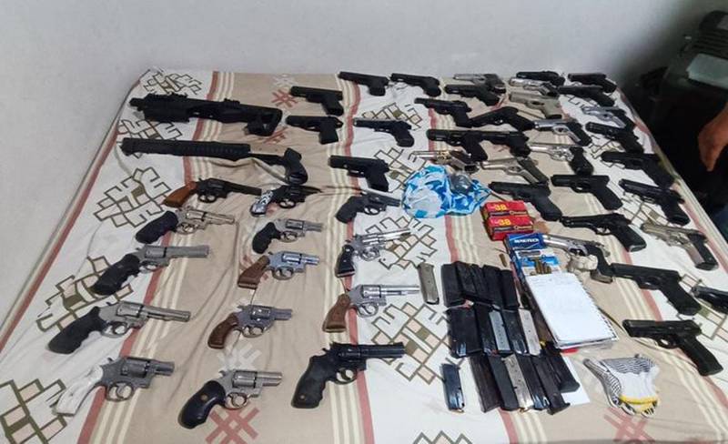 48 armas fueron incautadas en casa en Barranquilla.
