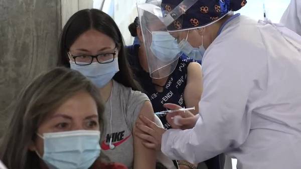 Colombia supera las expectativas en el primer año de vacunación