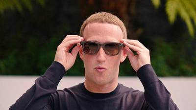 Mark Zuckerberg pone a prueba las gafas de realidad aumentada de Meta y Ray-Ban: Estas son sus funciones 