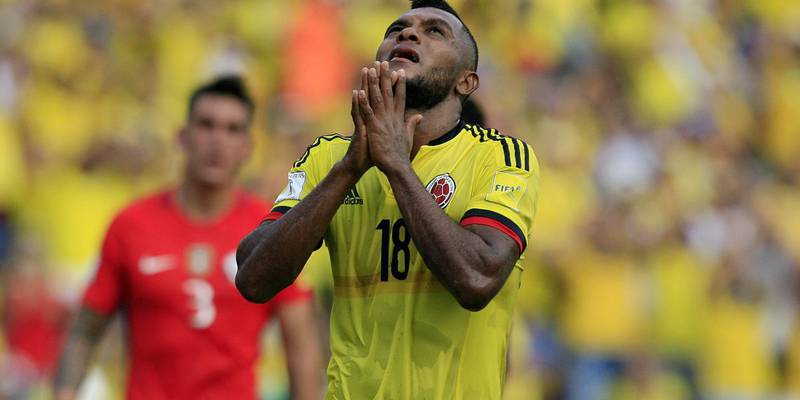 Alineación titular de la selección Colombia ante Bolivia