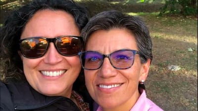 Claudia López al lado de Angélica Lozano en su derrota en el Congreso: en las buenas y en las malas, juntas