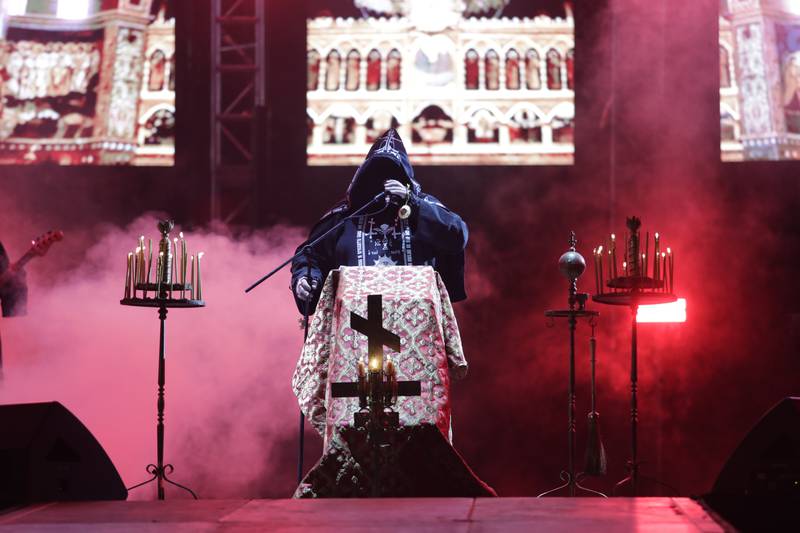 Batushka, de Polonia, durante su presentación en el Festival Rock al Parque en Bogotá.