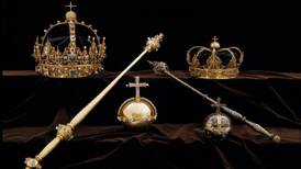 ¡Robo histórico! Ladrones se llevan coronas y joyas de los reyes de Suecia