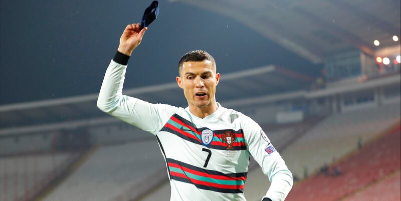 Sanción al juez que anuló gol a Cristiano Ronaldo