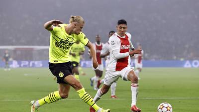 Ajax no tuvo miedo de Haaland y le propinó una paliza al Dortmund 