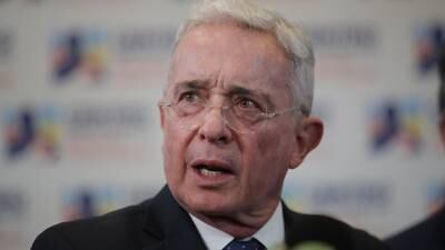Álvaro Uribe, primer expresidente en ir a juicio por soborno y fraude procesal: cronología de un caso judicial que sacude a Colombia