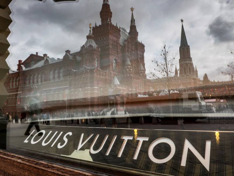 Imitación microscópica de un bolso Louis Vuitton se acaba de vender por más de 60 mil dólares
