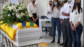 Homenaje a Lucas Villa en su sepelio en la Universidad Tecnológica de Pereira