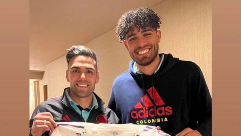 Radamel Falcao le respondió a Álvaro Montero su publicación con la camiseta de Millonarios.