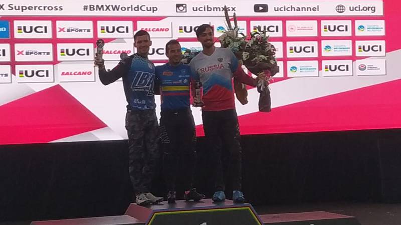 Carlos Ramírez voló en la Copa Mundo de BMX y se quedó con el oro