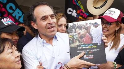 “El juego sucio y la campaña negra de la campaña a la presidencia continúa en Medellín”: Fico