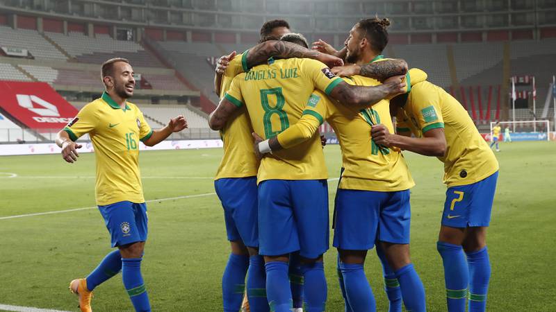 ¡Jugadores de Brasil deciden jugar la Copa América, bajo protesta!