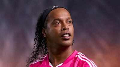 Ronaldinho debutó en la Kings League, derrochó calidad y muchos prefirieron fijarse en su físico