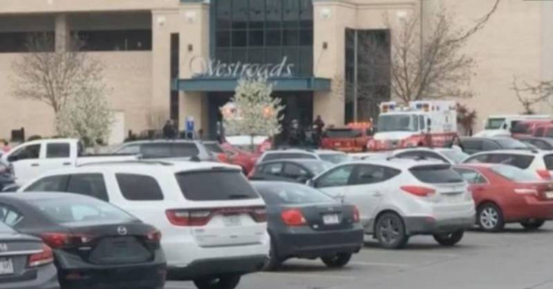 Dos heridos en un tiroteo en un centro comercial en EE. UU.