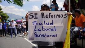 Manifestación en Medellín, 7 de junio,  en favor de las reformas de Petro