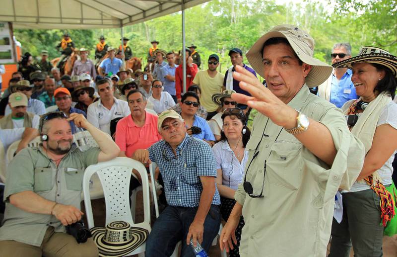 El presidente de la Federación Colombiana de Ganaderos (Fedegan), José Félix Lafaurie, en la finca "La Luisa", próxima a la población de Codazzi (Colombia).