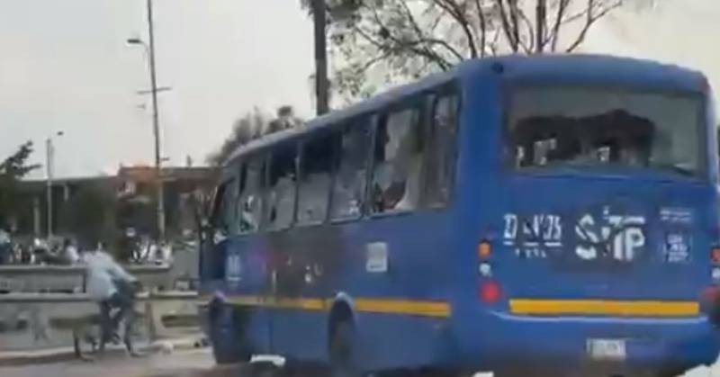 Vandalizan bus del Sitp en medio de las manifestaciones de este viernes 28 mayo