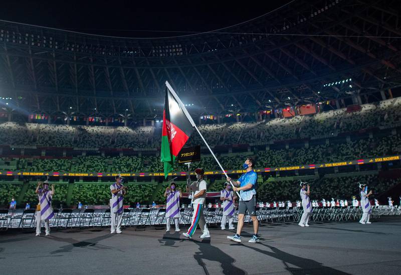 Bandera de Afganistán desfiló en los Paralímpicos como homenaje a su ausencia