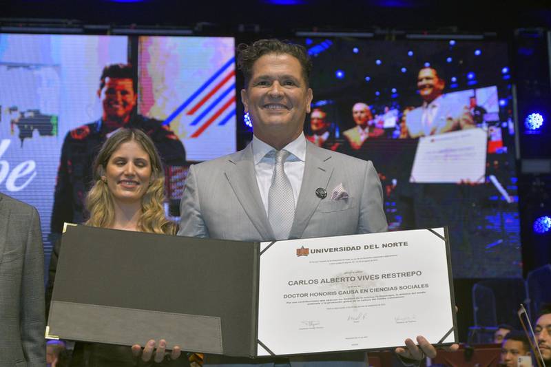 Carlos Vives recibió un doctorado Honoris Causa en Ciencias Sociales en la Universidad del Norte en Barranquilla.