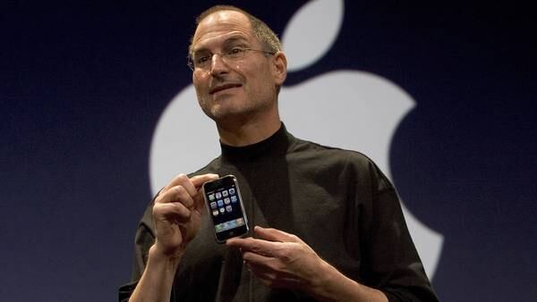 Qué significa la i de iPhone, iMac, iPad y otros productos de Apple: la historia de Steve Jobs
