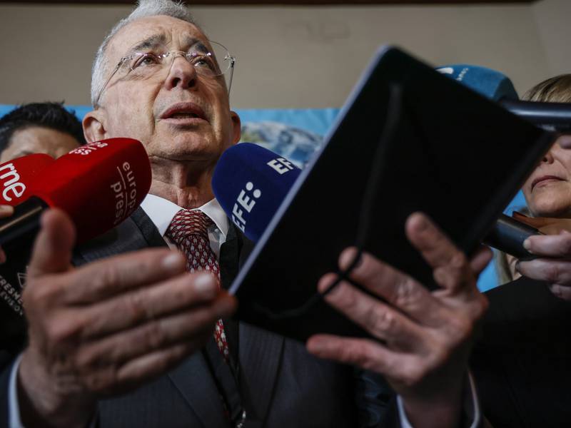 Organización que advirtió la “inocencia” de Álvaro Uribe pertenecería al abogado del expresidente
