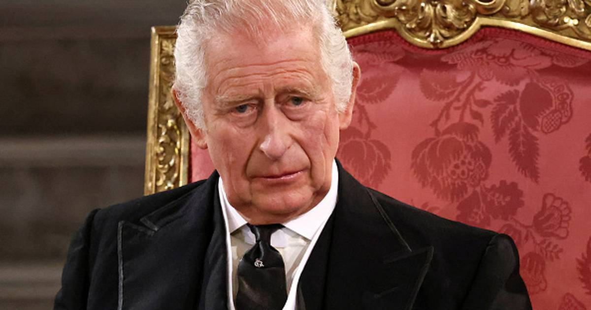 eles criticam o rei Carlos III por um gesto racista contra um homem em Londres