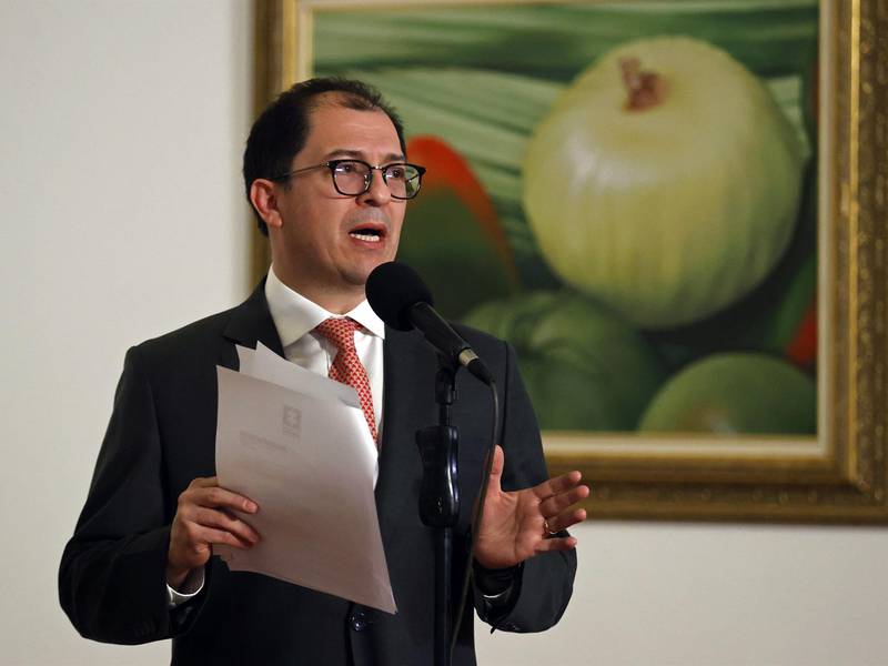 “Me siento engañado”: Fiscal Barbosa se fue contra Petro por la Ley de sometimiento