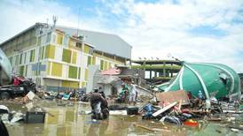 “El número de fallecidos seguirá aumentando”: terremoto y tsunami en Indonesia supera los 800 muertos