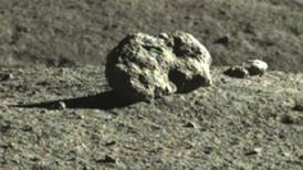 Ciencia.-El rover chino supera mil metros en la cara oculta de la Luna