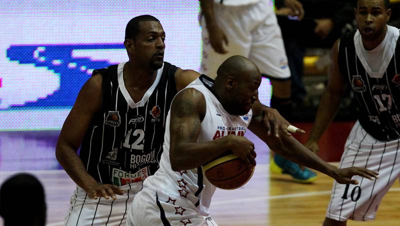 Liga de baloncesto colombiano suspende actividad por Paro Nacional