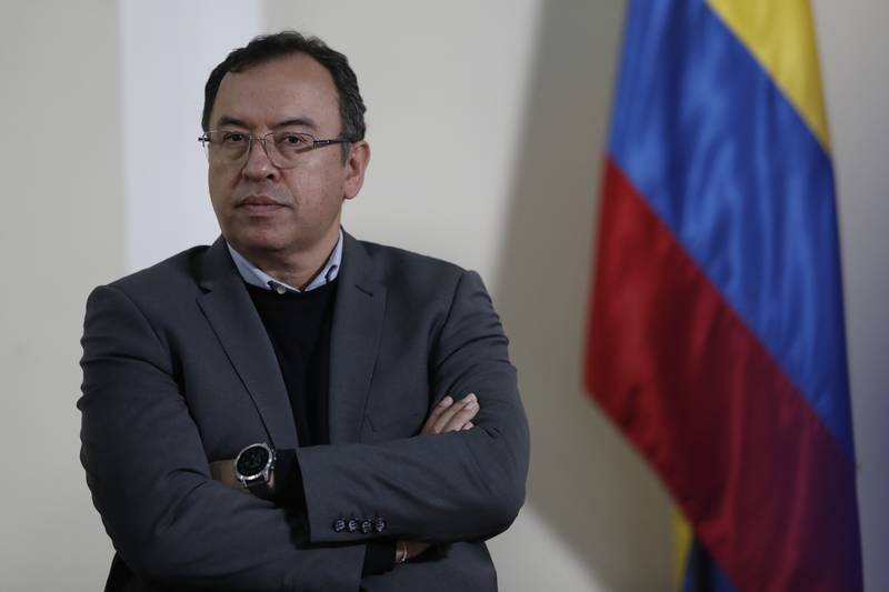 Alfonso Prada, Ministro del Interior de Colombia, durante la radicación del proyecto de ley que crea el Ministerio de la Igualdad