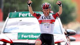 Majka gana una etapa 15 de La Vuelta en la que nadie atacó a Roglic