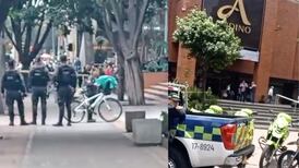 ¿Así o más de malas? Parqueó su bicicleta en un andén  y provocó una alarma por bomba en Bogotá