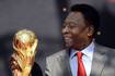 “Estoy fuerte”, Pelé dio un parte de tranquilidad y demostró ilusión por Brasil en el Mundial