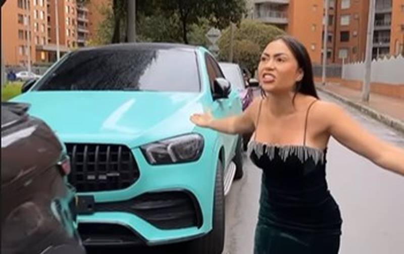 En el video la empresaria ‘Epa Colombia’ sale mostrando cada uno de los vehículos que tiene, pero de una forma que desconcertó a todos.