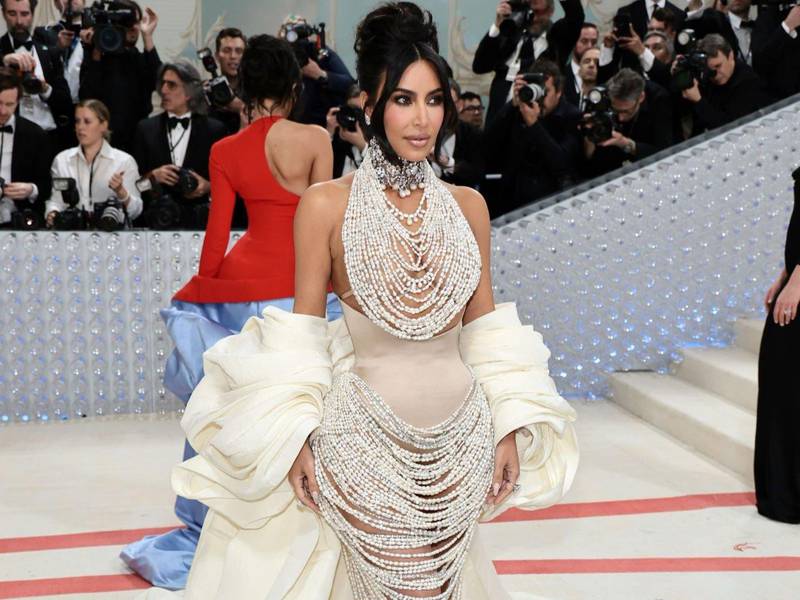 Una cucaracha en la Met Gala se robó el show, ni Kim Kardashian brilló tanto