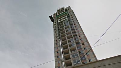 Hombre se habría lanzado de un piso 19 cerca del Tranvía de Medellín
